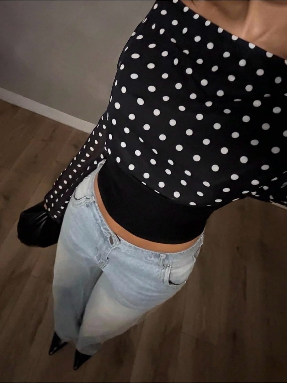Polka Dot Off-Shoulder Crop Top - Black/White